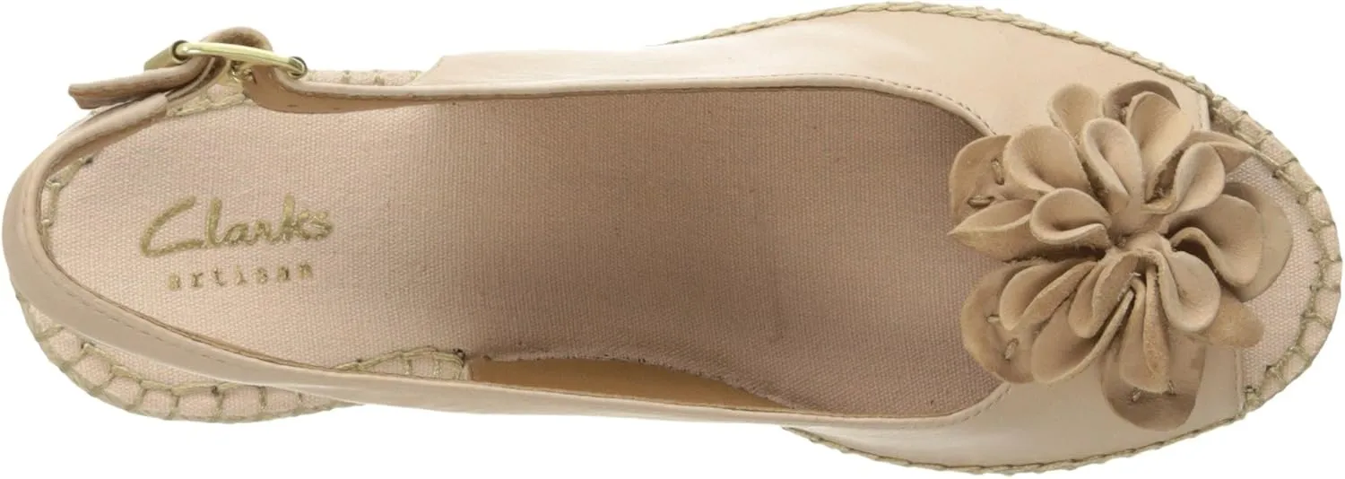 Clarks Womens Petrina Bianca Applique Espadrilles