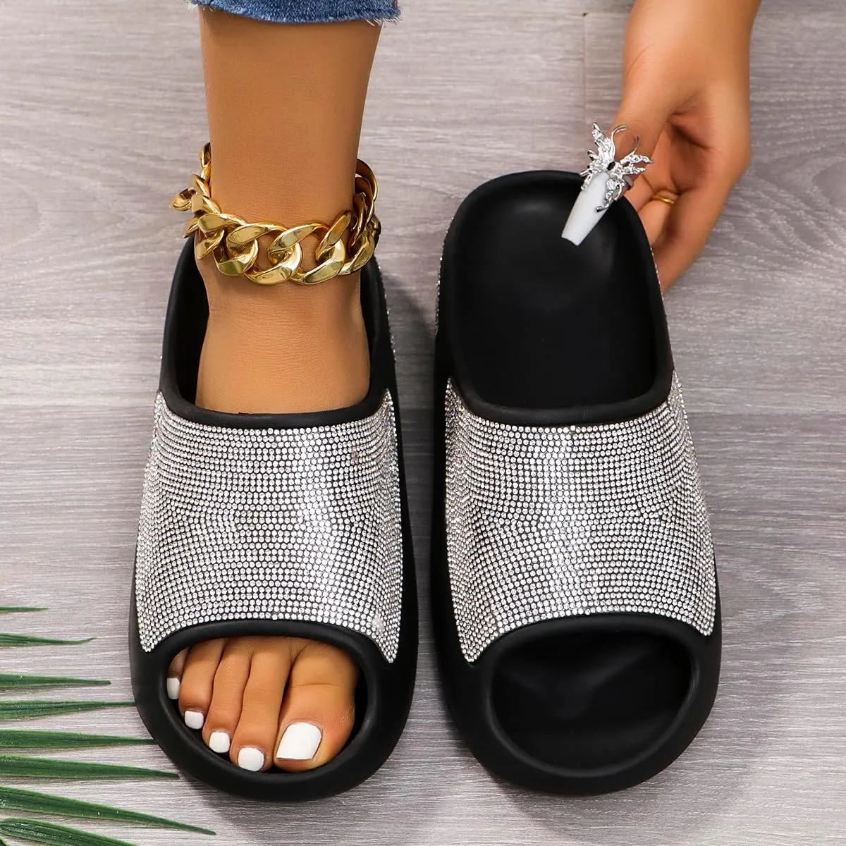 Fashion Crystal Slides for Women Summer Bling Sandals for Girls Women's Diamond Slippers with Glitter
