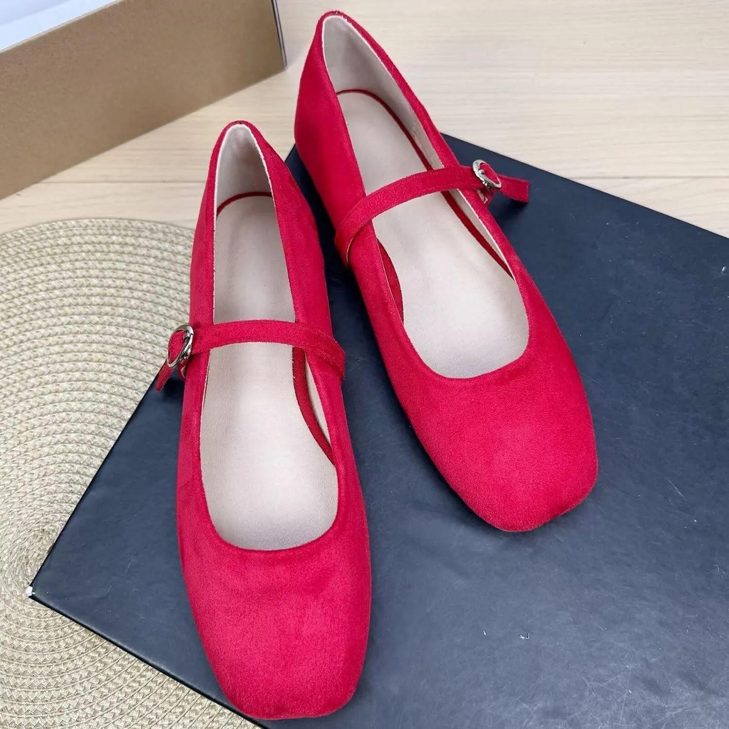 INEELUYI Women's Mary Janes Flats Square Toe Adjustable Buckle Vintage Style Dress Flats Shoes Ballerina Flat Shoes