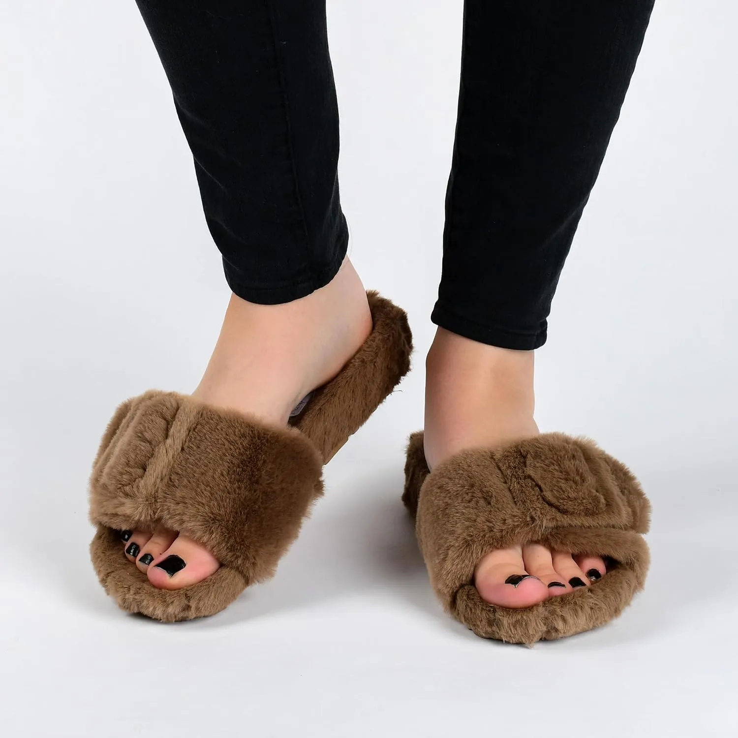 Journee Women's Faux Fur Shadow Slippers