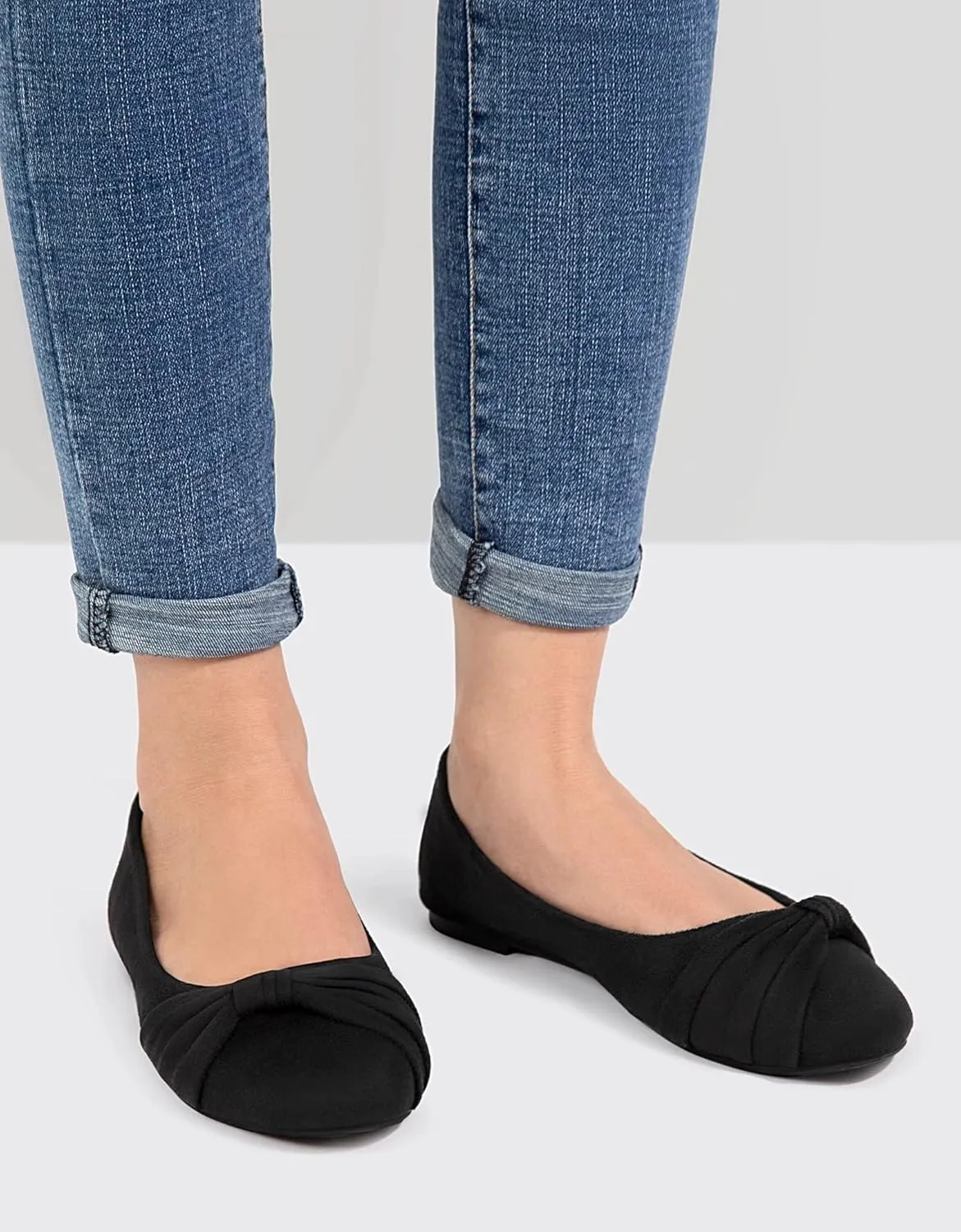 MaxMuxun Women's Flats Shoes Faux Suede Round Toe Ballet Dressy Flats Comfortable Slip On Walking Shoes