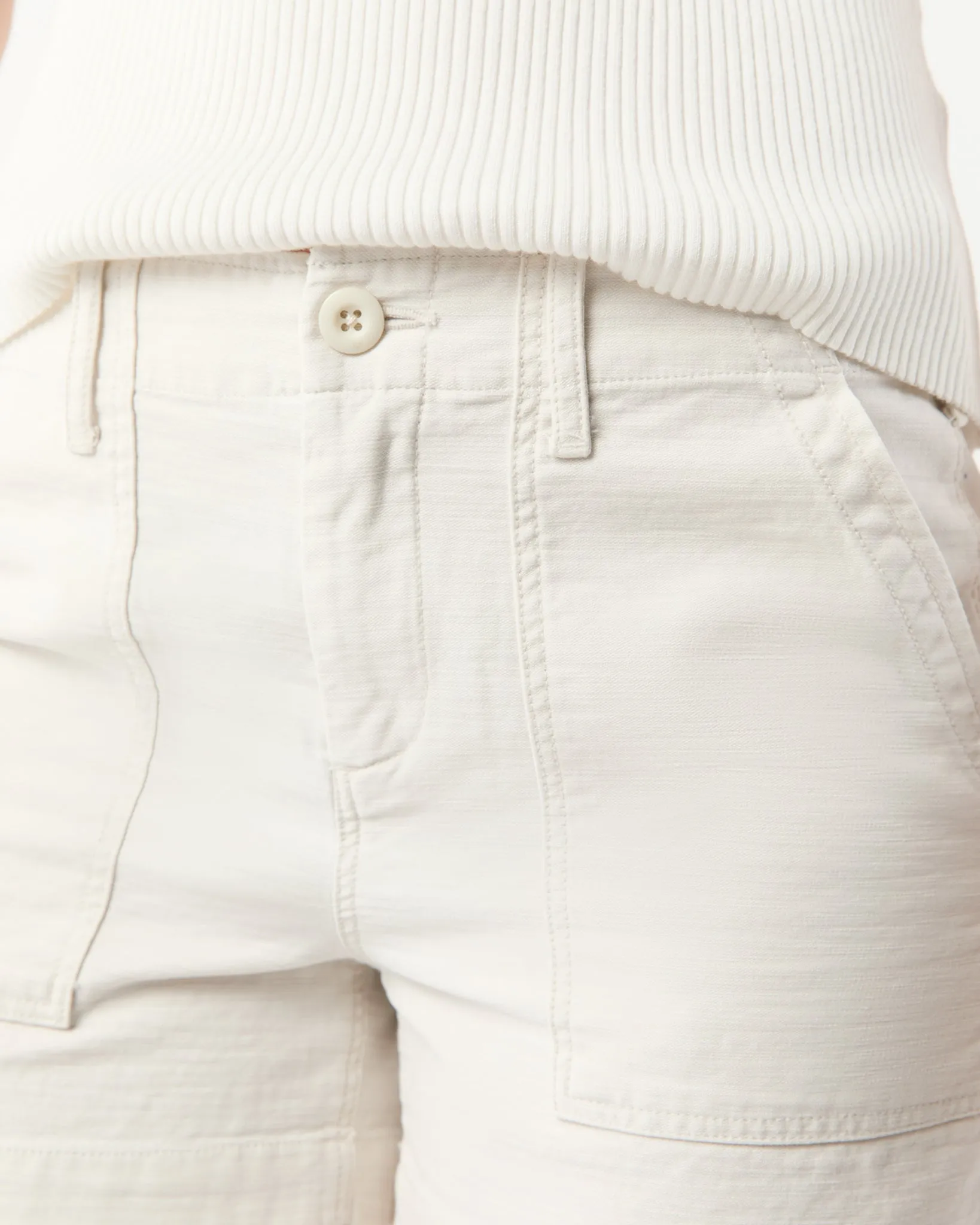 Surplus Short in Canvas