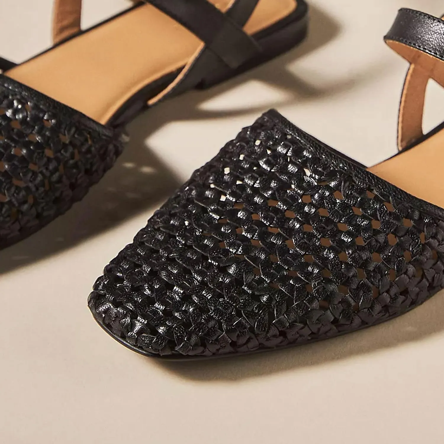 Woven Slingback Flats for Women Stylish and Breathable Sandals with Pointed Toe Design Comfortable and Elegant